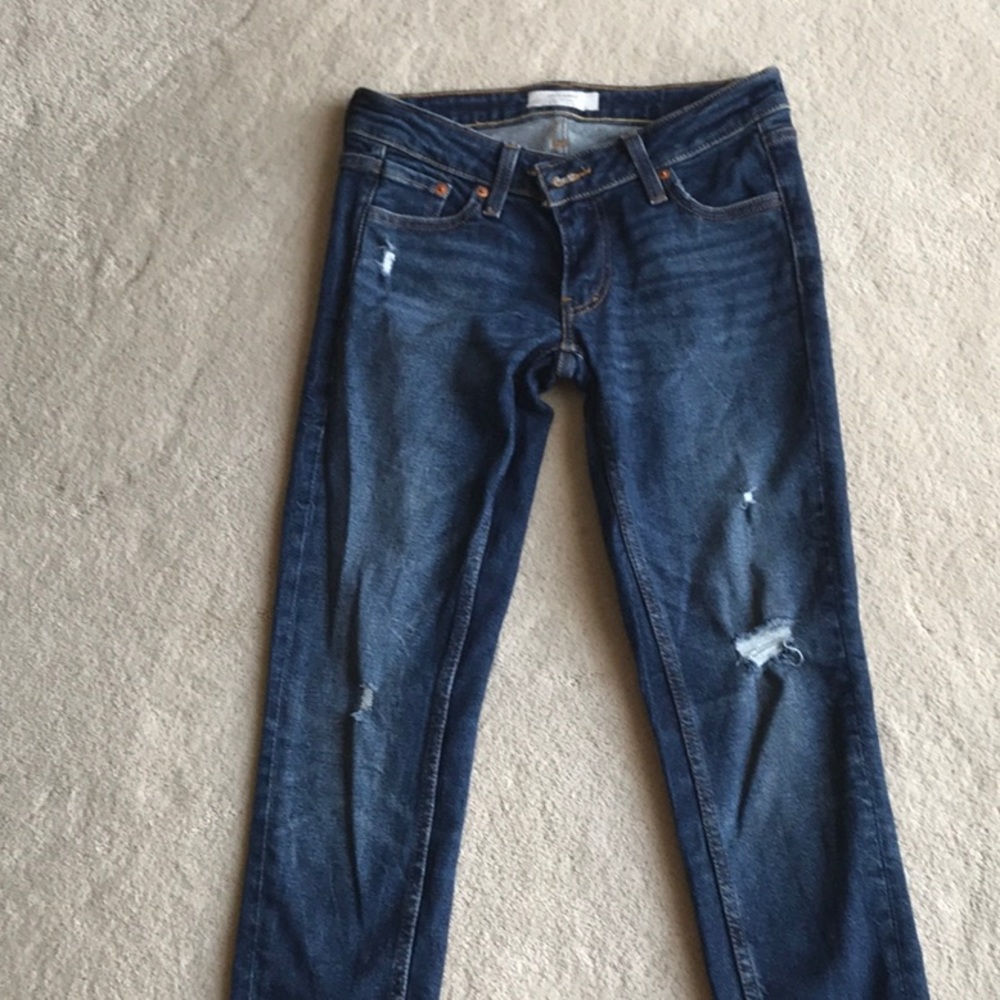 Levi’s alters 711 skinny